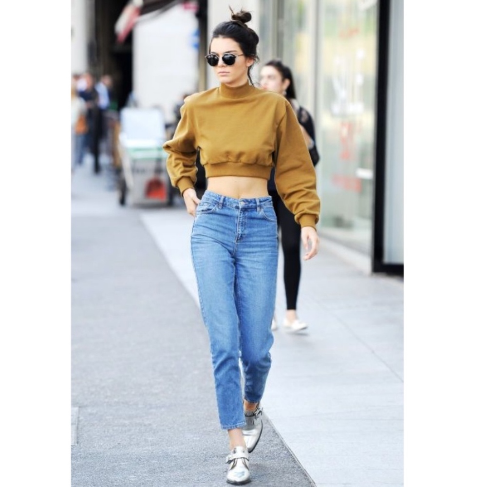 BOGO50% Levi's High Waisted 550